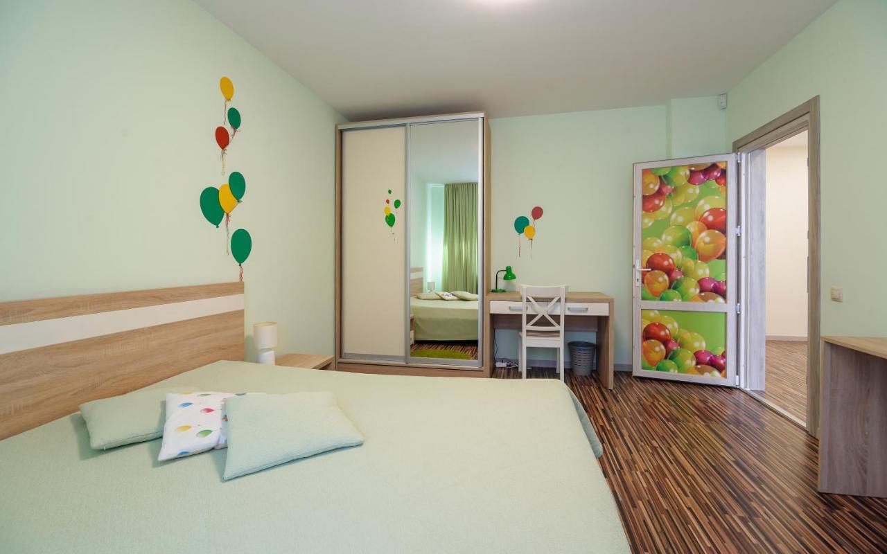 Colored Balloons - 3 Bedrooms, 3 Bathrooms, Equipped Large Apartments Lviv Eksteriør billede
