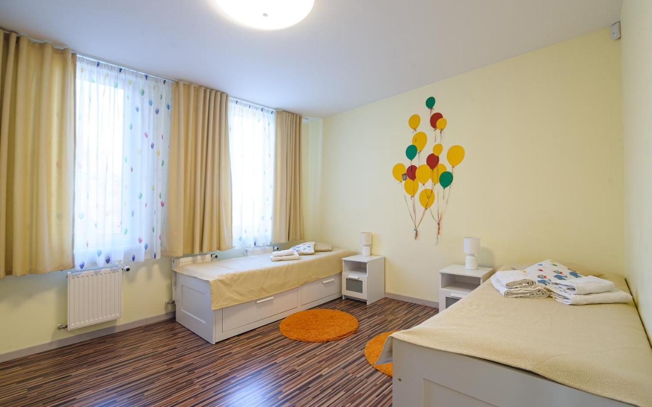 Colored Balloons - 3 Bedrooms, 3 Bathrooms, Equipped Large Apartments Lviv Eksteriør billede