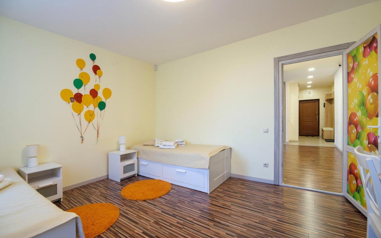 Colored Balloons - 3 Bedrooms, 3 Bathrooms, Equipped Large Apartments Lviv Eksteriør billede