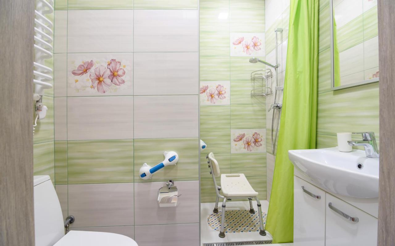 Colored Balloons - 3 Bedrooms, 3 Bathrooms, Equipped Large Apartments Lviv Eksteriør billede
