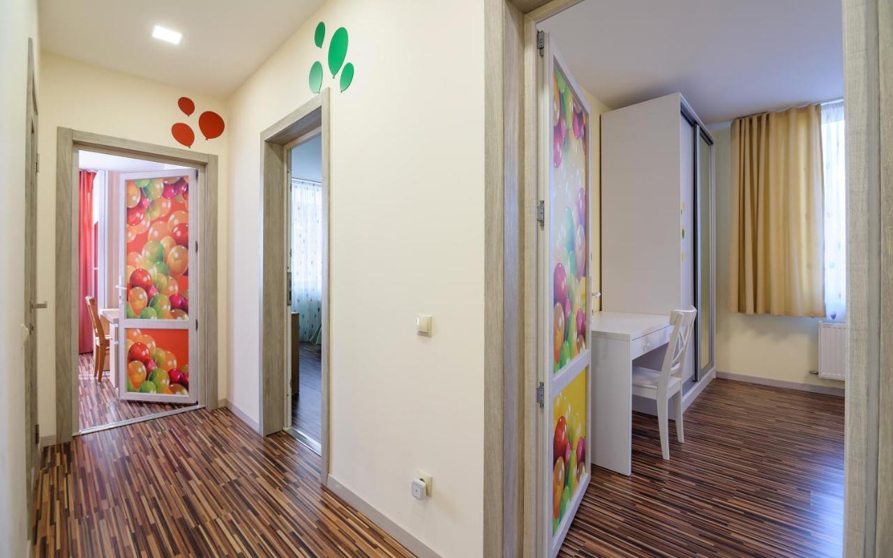 Colored Balloons - 3 Bedrooms, 3 Bathrooms, Equipped Large Apartments Lviv Eksteriør billede